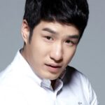 ชิน ฮยุนแทก (Shin Hyun-tak)