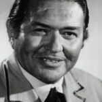 ไซมอน โอ๊คแลนด์ (Simon Oakland)