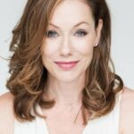 ซิโมน-เอลิส จิราร์ด (Simone-Elise Girard)