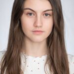 สเตฟานี กิล (Stephanie Gil)