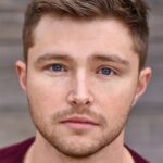 สเตอร์ลิง ไนท์ (Sterling Knight)