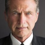 สตีฟ แฮงค์ส (Steve Hanks)