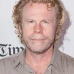 สตีฟ วิลค็อกซ์ (Steve Wilcox)