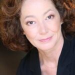 ซูซาน โครว์ลีย์ (Suzan Crowley)