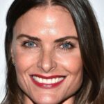 ทารา เวสต์วูด (Tara Westwood)