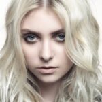 เทย์เลอร์ มอมเซ็น (Taylor Momsen)