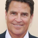 เท็ด แม็กกินลีย์ (Ted McGinley)