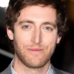 โทมัส มิดเดิลดิช (Thomas Middleditch)