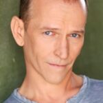 ทิโมธี แม็กคินนี่ (Timothy McKinney)