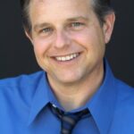 ทอม กิบิส (Tom Gibis)