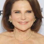 โตวาห์ เฟลด์ชูห์ (Tovah Feldshuh)