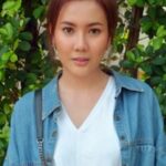 ห้องโถงพิกุลแย้ม (กล้วยไม้ พิกุลแย้ม)