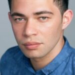 วินนี่ เบนเนตต์ (Vinnie Bennett)