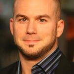 วิลล์ แซนเดอร์สัน (Will Sanderson)