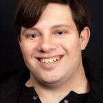 แซ็ค ก็อตซาเก้น (Zack Gottsagen)