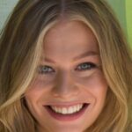 โซอี สตรูบ (Zoë Straub)