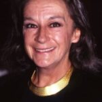 โซอี้ คาลด์เวลล์ (Zoe Caldwell)