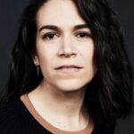 แอบบี้ เจคอบสัน (Abbi Jacobson)