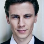 อดัม โบบิก (Adam Bobik)