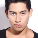 เอเดรียน ฟาเวลา (Adrian Favela)