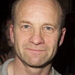 เอเดรียน รอลลินส์ (Adrian Rawlins)