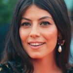 อเลสซานดรา มาสโตรนาร์ดี (Alessandra Mastronardi)