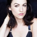 อเล็กซานดรา นิโคล ฮูล์ม (Alexandra Nicole Hulme)