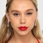 อเล็กซิส เรน (Alexis Ren)