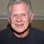 อัลเลน แดนซิเกอร์ (Allen Danziger)