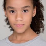 อารี เอลิซาเบธ จอห์นสัน (Ari Elizabeth Johnson)