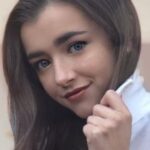 แอชลีย์ เบิทเชอร์ (Ashley Boettcher)