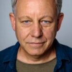 แบรด กรีนควิสต์ (Brad Greenquist)