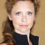 เบรนดา ไอแซ็กส์ บูธ (Brenda Isaacs Booth)