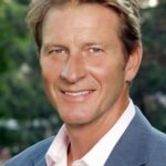 เบรตต์ คัลเลน (Brett Cullen)
