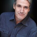 บรูซ ดินสมอร์ (Bruce Dinsmore)