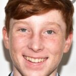 คาร์เตอร์ เฮสติ้งส์ (Carter Hastings)