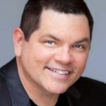 คริส วอร์เนอร์ (Chris Warner)