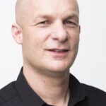 คริสโตเฟอร์ ไนท์ส (Christopher Knights)