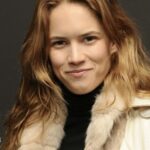 โคดี้ เอช. แคโรลิน (Cody H. Carolin)