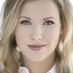 คอร์ทนีย์ โฮเจนสกี้ (Courtney Hojenski)