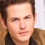 แดเนียล รอสส์ โอเวนส์ (Daniel Ross Owens)