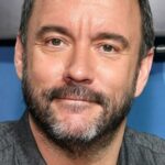 เดฟ แมทธิวส์ (Dave Matthews)