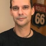 เดวิด โรเบลส์ (David Robles)