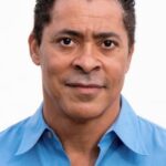 โดมินิก ฮอฟฟ์แมน (Dominic Hoffman)