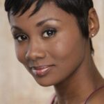 เอมายาตซี คอริเนลดี (Emayatzy Corinealdi)