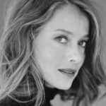 เอสเตลลา สกอร์นิค (Estelle Skornik)