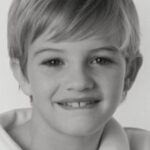 ฟลินน์ แม็คอาเธอร์ (Flynn MacArthur)