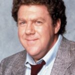 จอร์จ เวนท์ (George Wendt)
