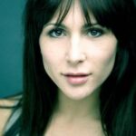 จีน่า วาเรลา (Gina Varela)