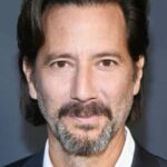 เฮนรี่ เอียน คูซิก (Henry Ian Cusick)